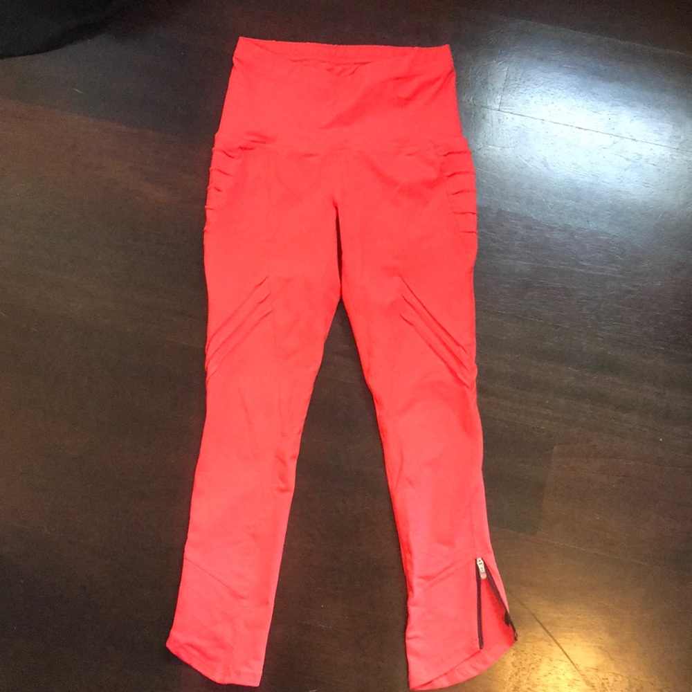 Oiselle Coral Capri Leggings